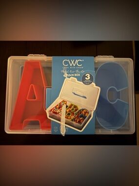 Clear Lid Snack Box with Colorful Removable Trays